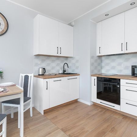 Nowa Letnica Comfortable Apartments With Balcony & Parking Gdansk By Noclegi Renters Eksteriør bilde